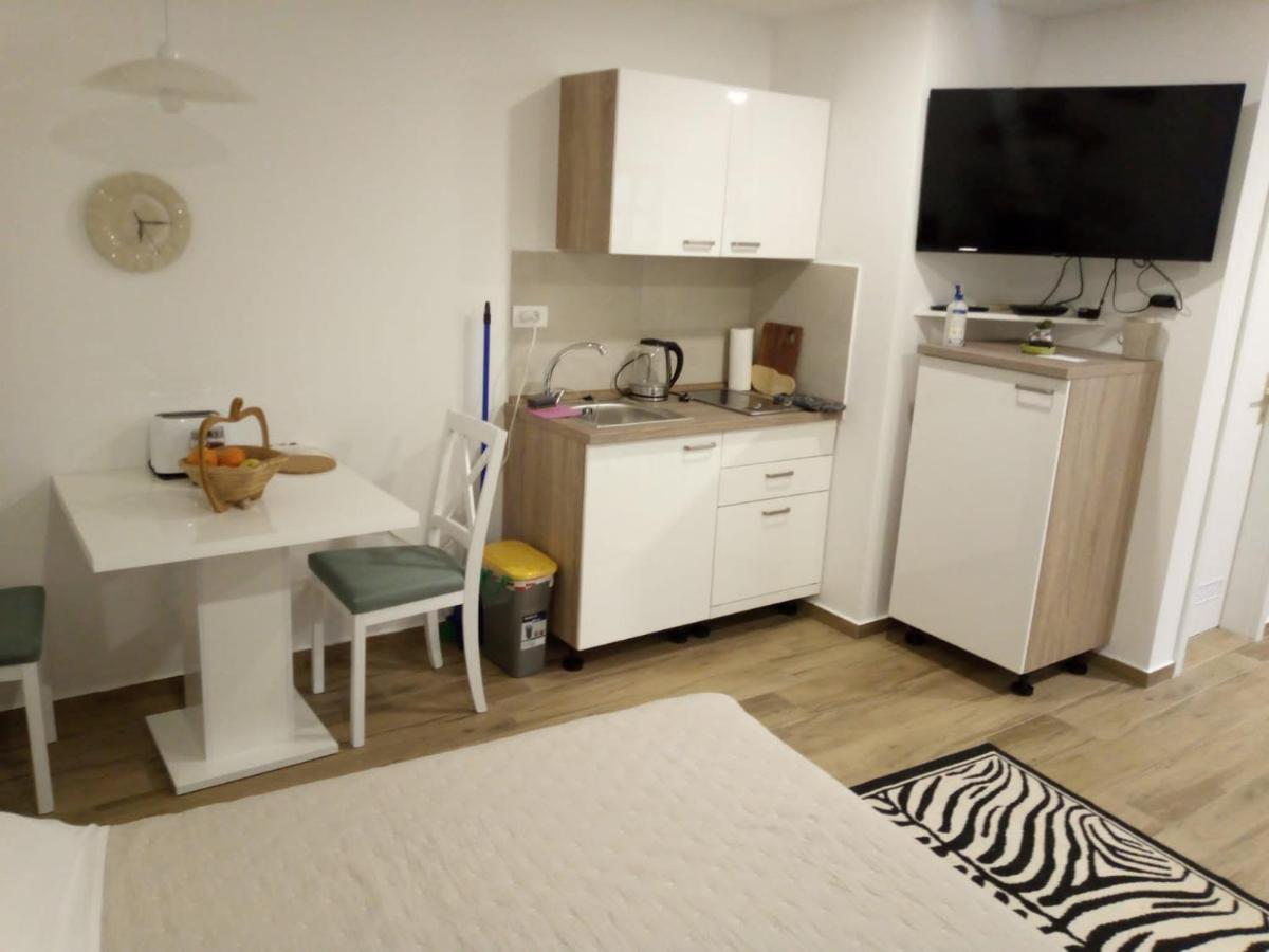 Padelica Apartment Moscenicka Draga Bagian luar foto